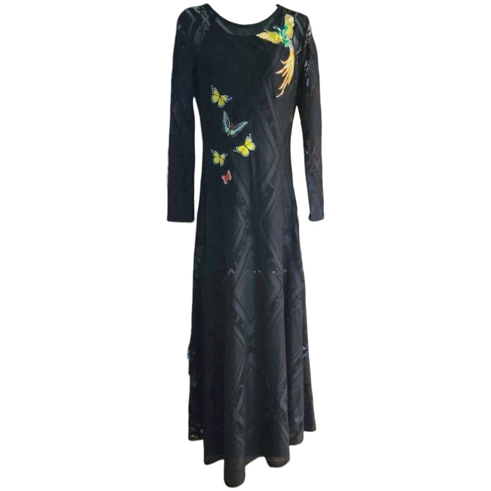 NWOT Black Embroidered Lace with Butterfly Appliques Size 6